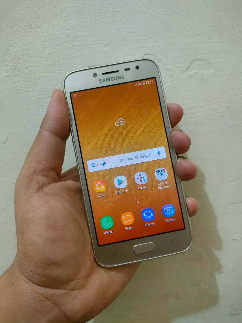 Samsung J2 pro ram 2/32 mulus orian belum pernah servis (unit only)