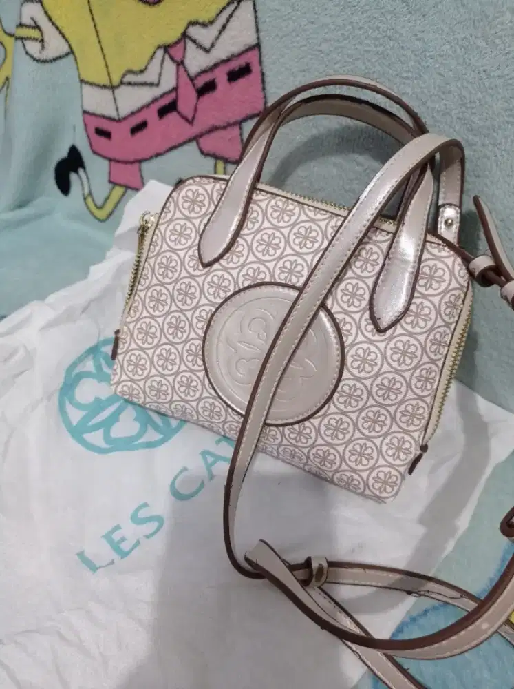 Tas les catino slempang