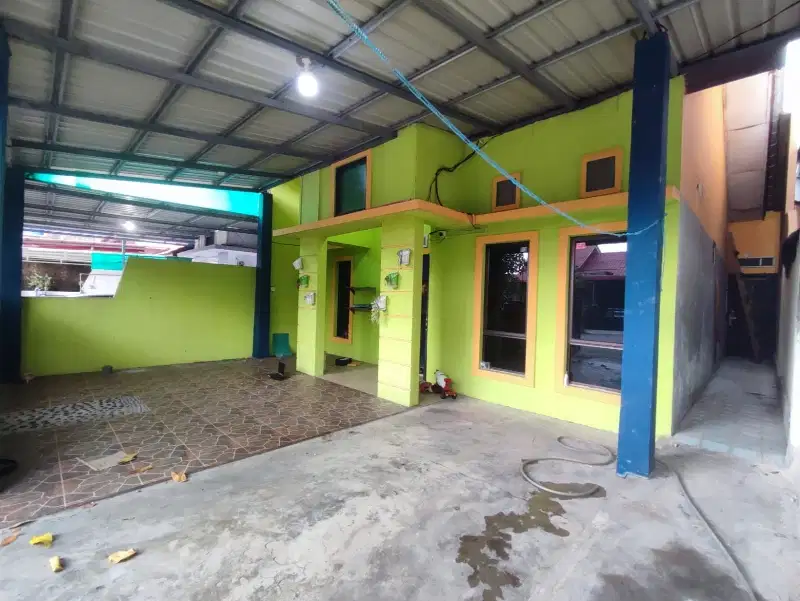 DI SEWAKAN  ATAU DI JUAL RUMAH DI BUANA RAYA DEKAT KAMPUS UNRIKA