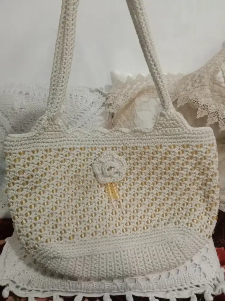 Tas Tote rajut wanita