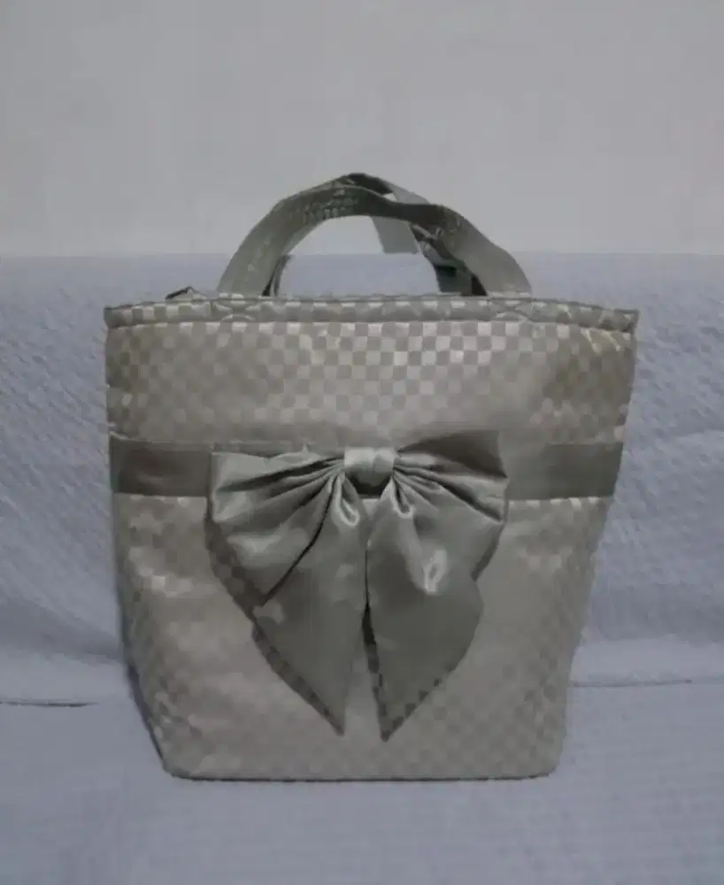 Tote preloved second