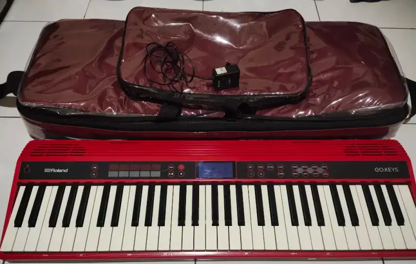 Dijual Roland GO:KEYS 61k Merah
