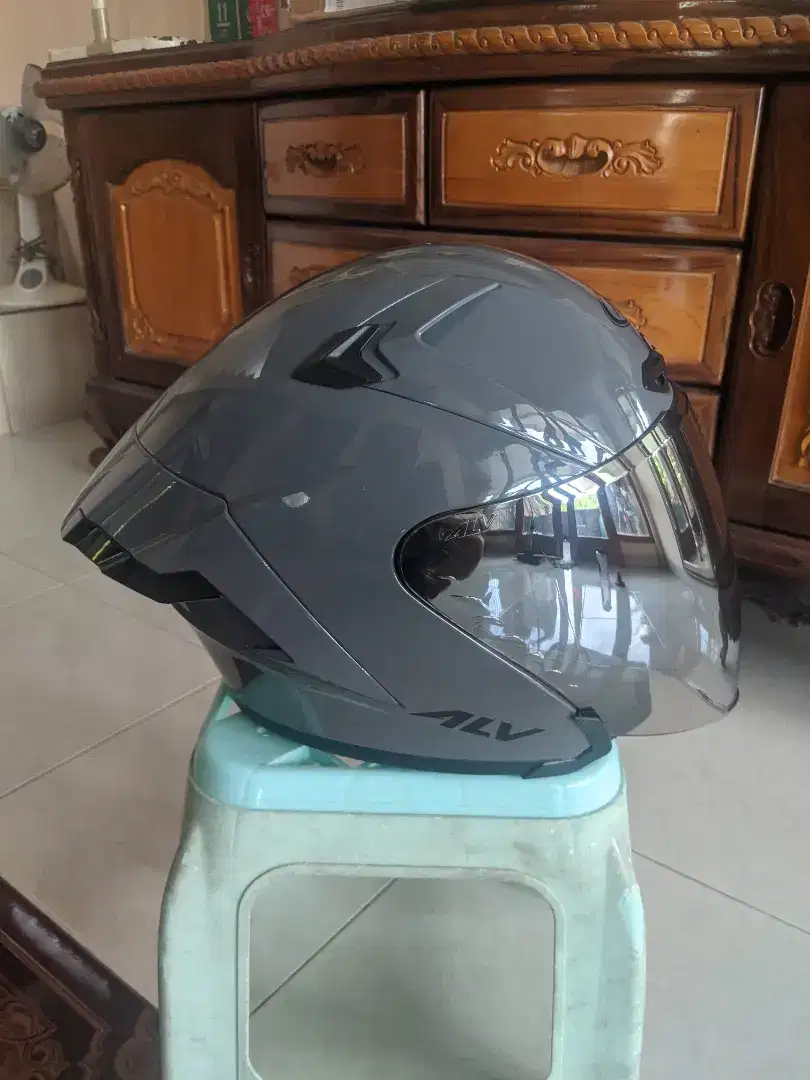 Helm ALV Ultron Pro