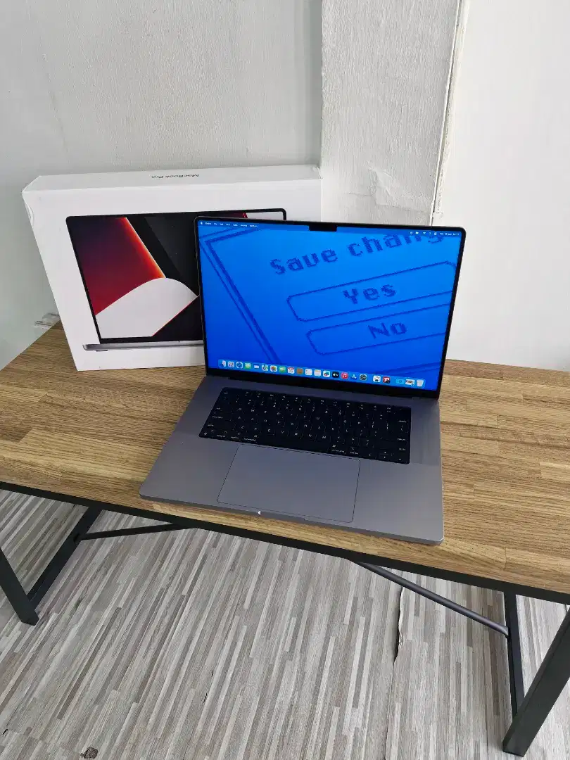 Macbook Pro 16 inch M1 Pro 2021 Ram 16GB SSD 512GB ex iBox Fullset