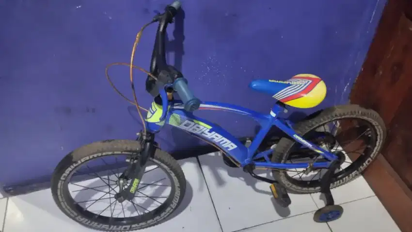 Sepeda anak BMX ukuran 18 in