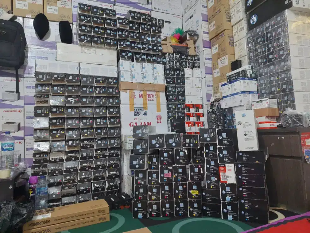 Dibeli tinta cartridge toner baru