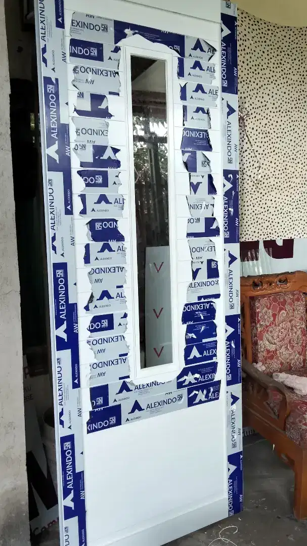 Pintu aluminium satu paket kusen