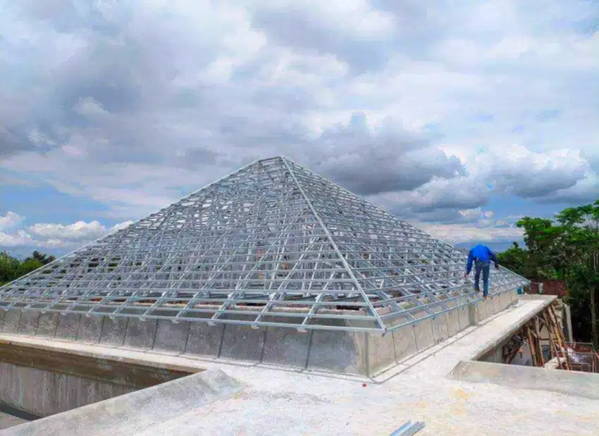 Baja ringan terpasang, renovasi atap rumah, pelapon PVC, dll.
