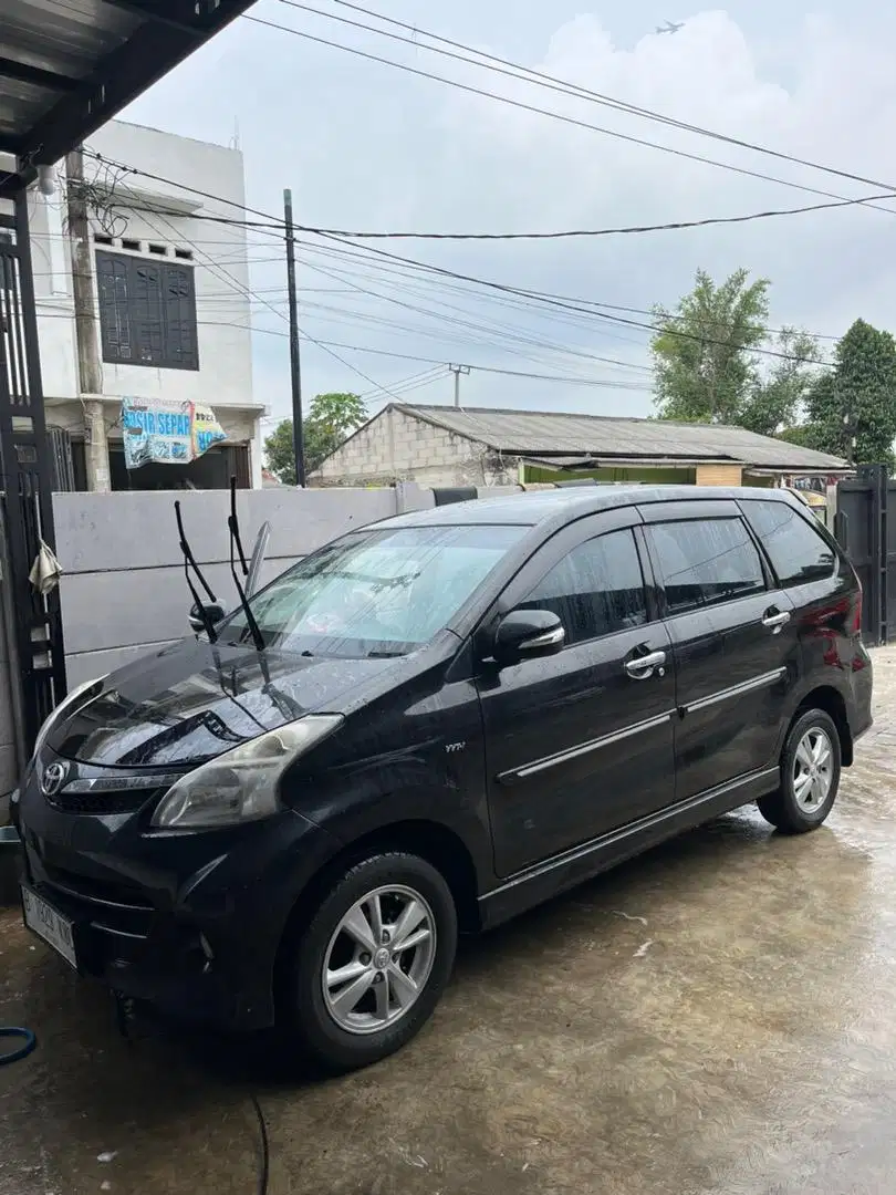 AVANZA VELOZ 1.5