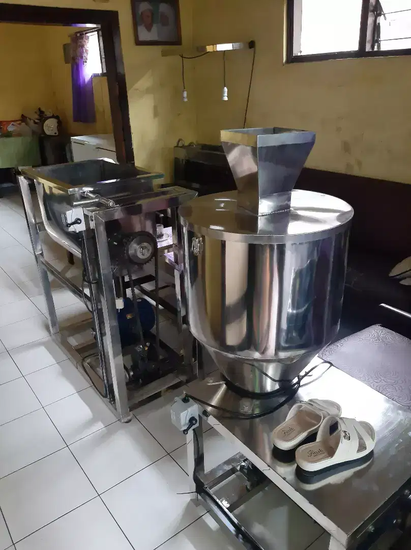 Mesin juicer buah dll