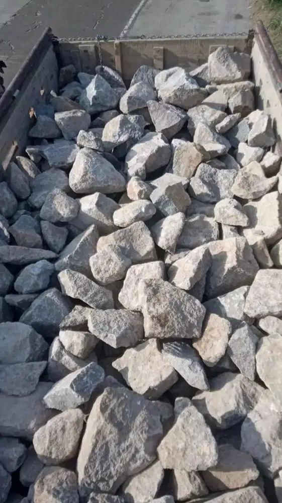 Batu pondasi leles garut