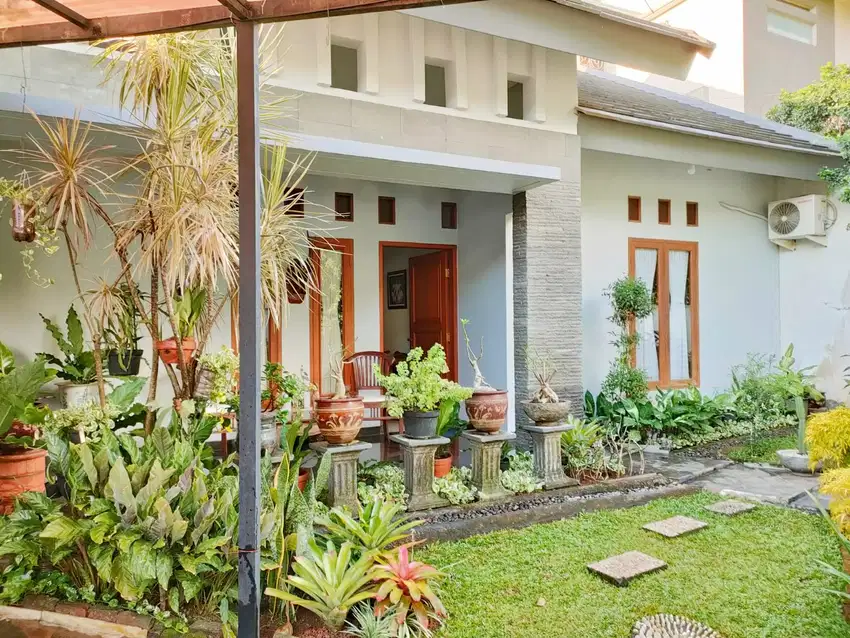 Rumah dijual Asri dan cantik siap huni di Cikini Bintaro sektor 7 (VV/