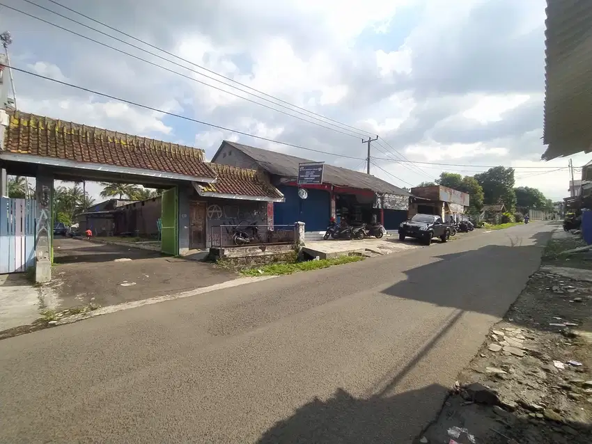 Tanah Komersial Lokasi Strategis di Karangtengah