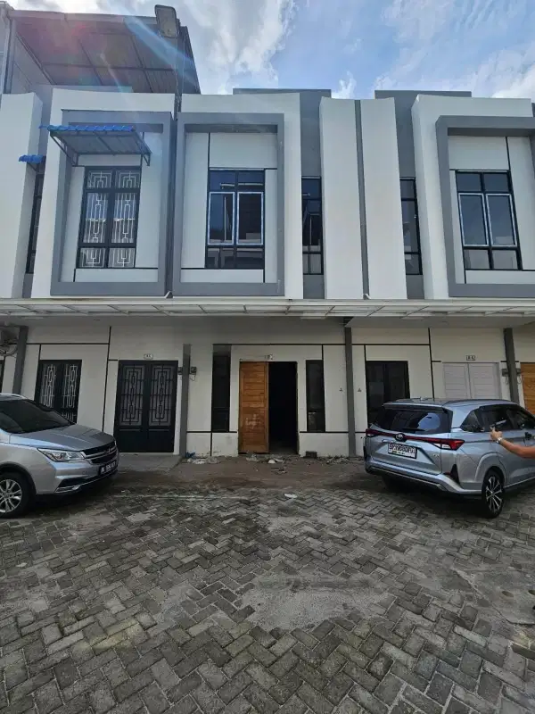 Dijual Komplek Berjaya Mansion