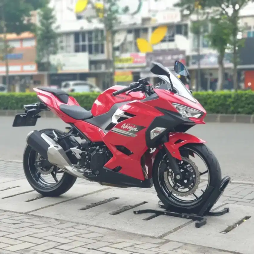 KAWASAKI NINJA 250FI MERAH TAHUN 2021 LOW KM‼️