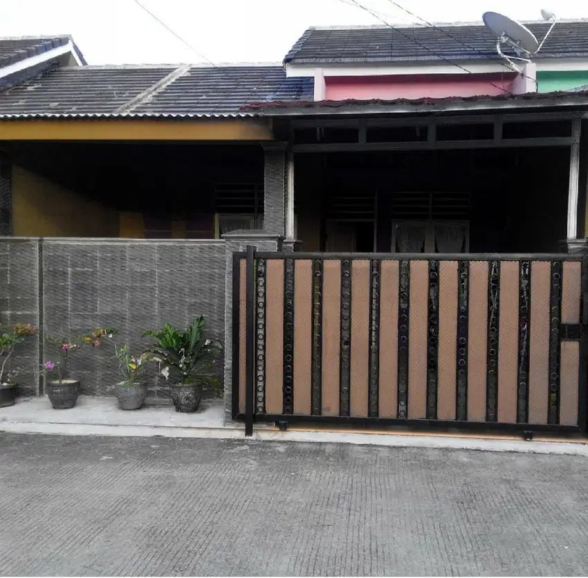 Dijual Murah Rumah di Perumahan Dekat ke Tol Cikampek Purwakarta