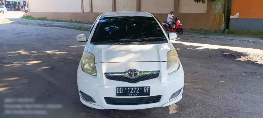 Jual cepat Yaris 2011 M