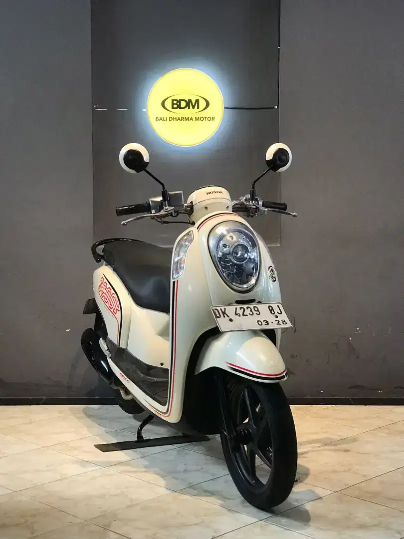 HONDA SCOOPY FI TAHUN 2015 PAJAK HIDUP SURAT LENGKAP