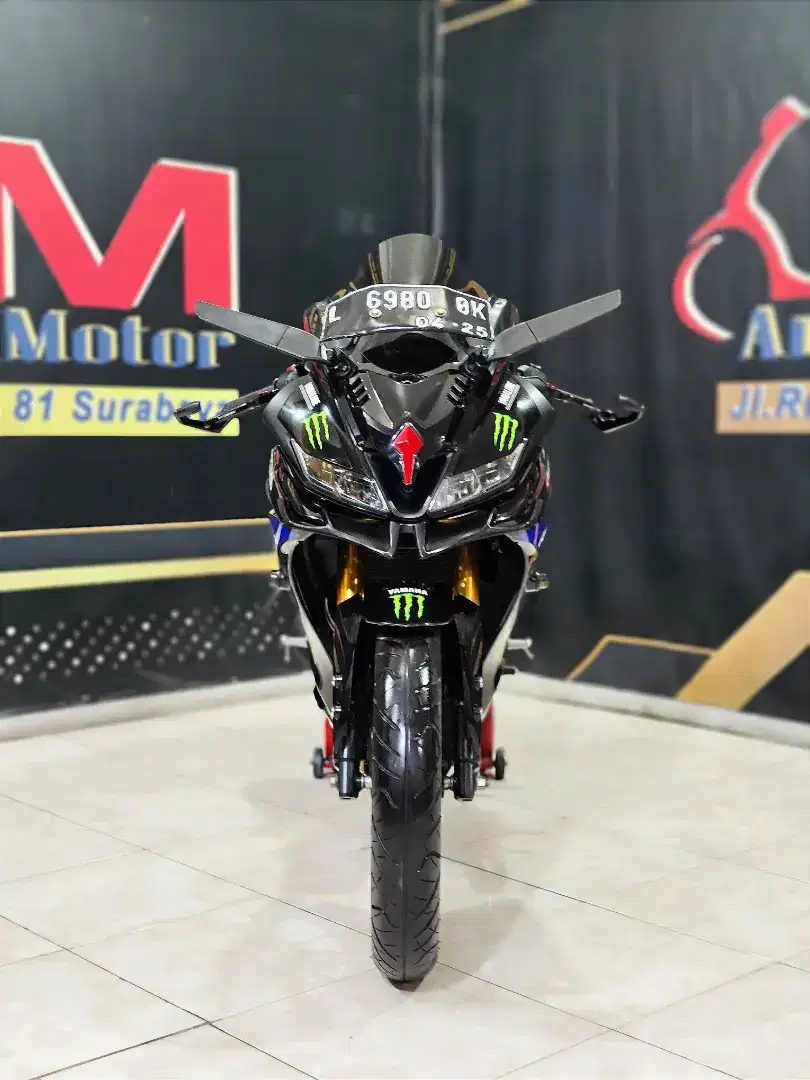 Y R15 V3 Monster Energy reg 2020 Km.11rb limit. Anugerah motor rungkut