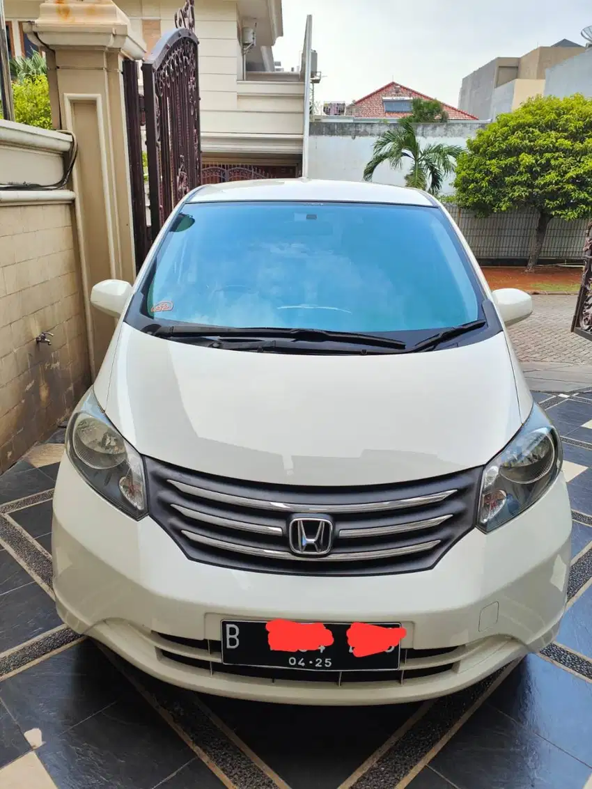 Honda Freed PSD 2010 Second - Tangan Pertama