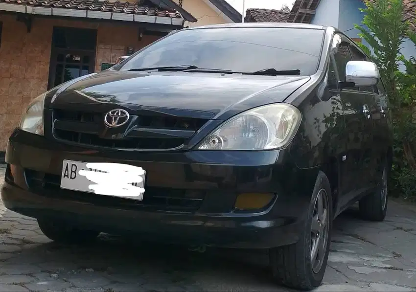 Kijang Innova 2006