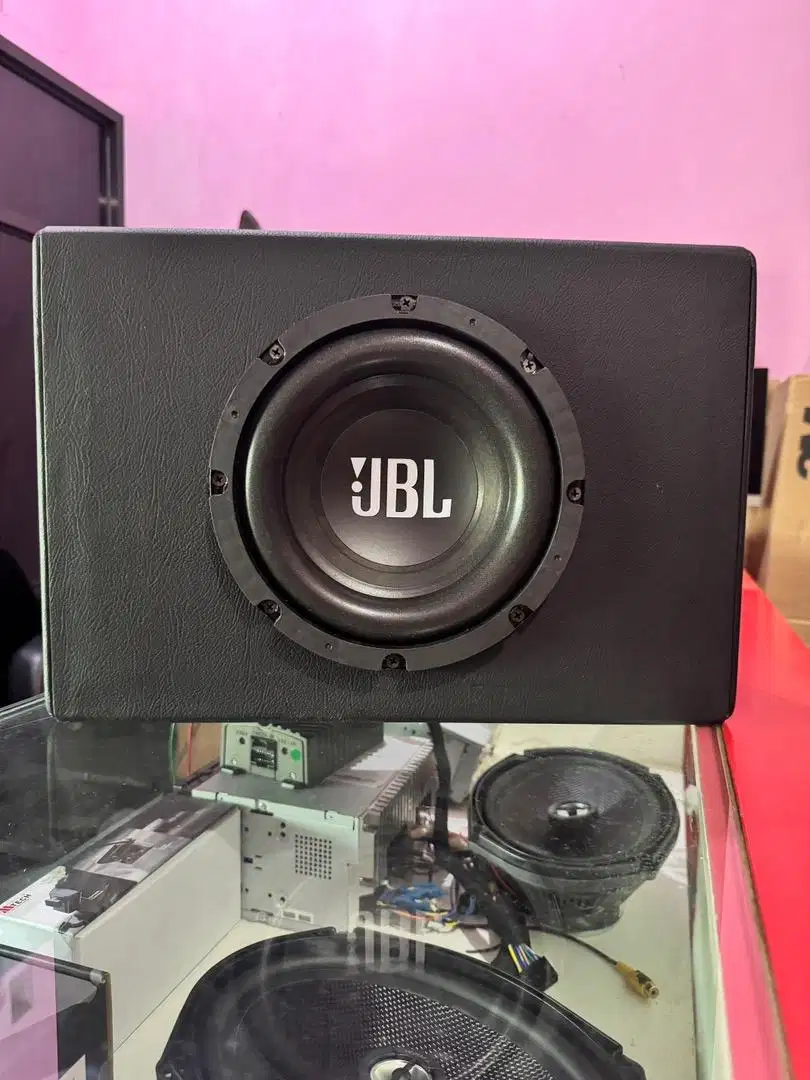 Subwoofer JBL 8 inchi dan Paket Audio SQ