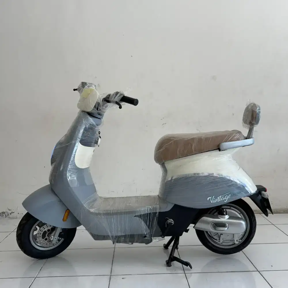 Sepeda listrik aima season