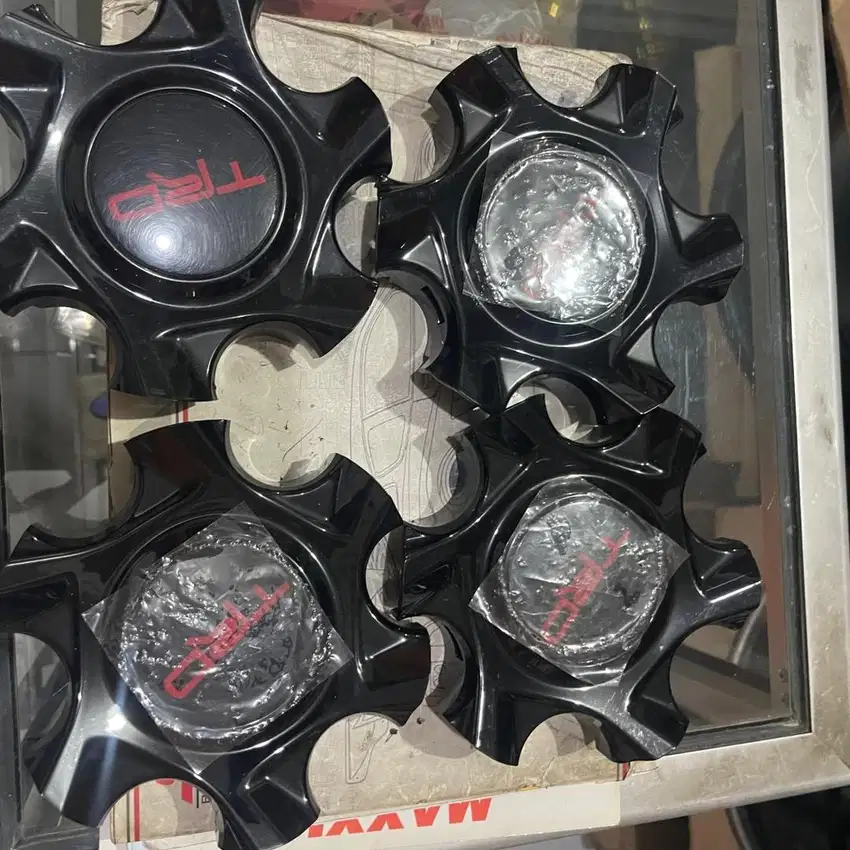 Dop copotan velg Fortuner VRZ TRD