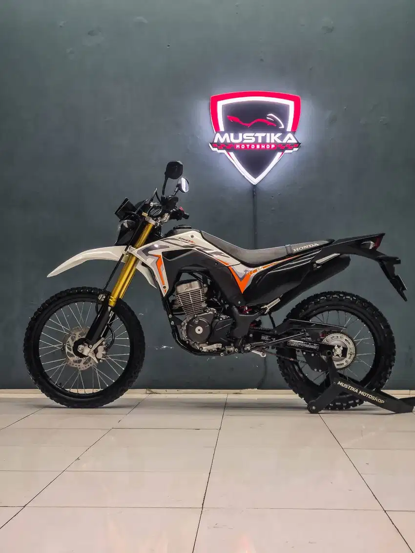 TERMURAH!! Honda CRF 150L 2022 White Favourite Mustika Motor