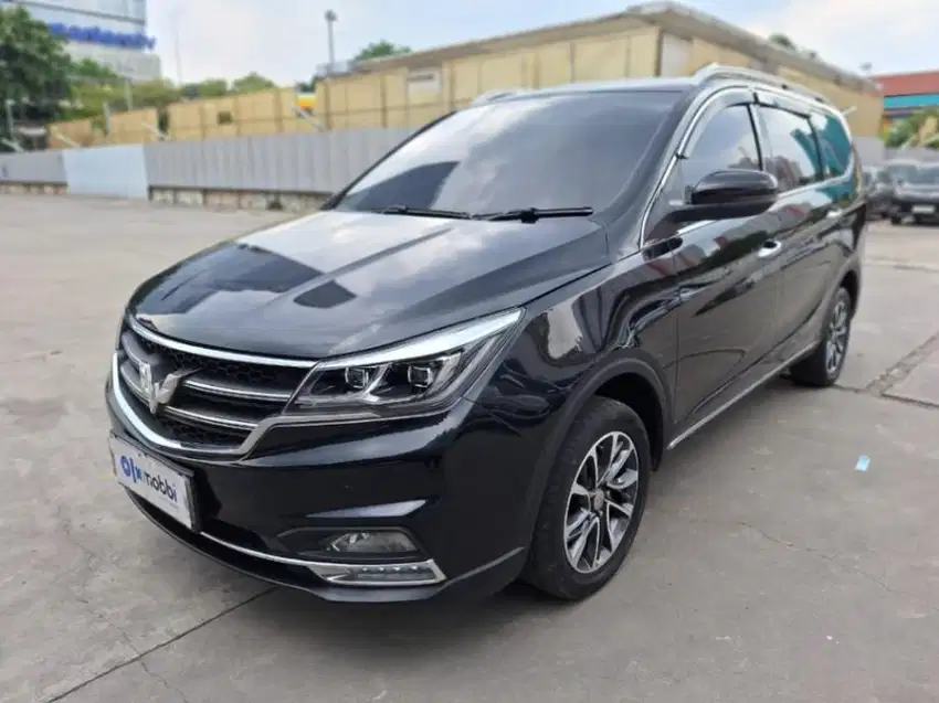 [OLXmobbi]  Wuling Cortez 1.8 L Lux Bensin-MT 2018 Hitam