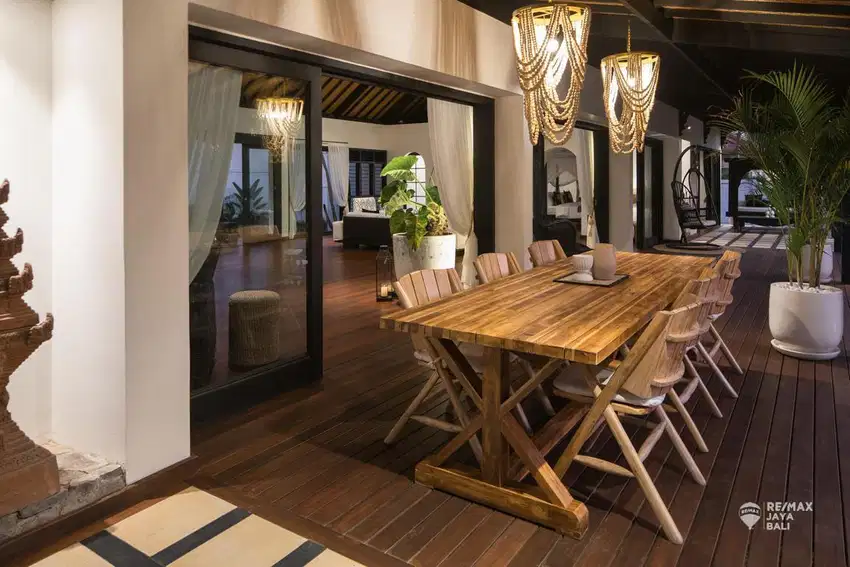 Villa Modern Colonial Luxury for sale in Canggu