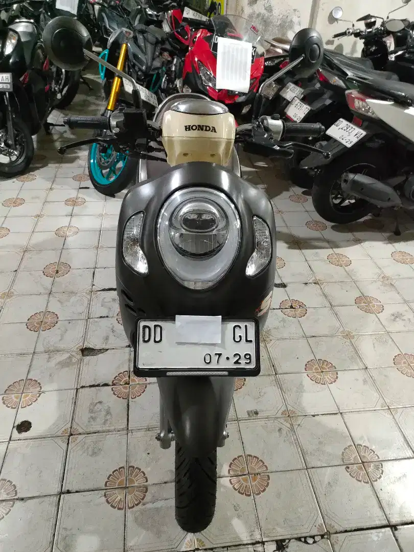 Honda scoopy 110 cc 2024 abu-abu