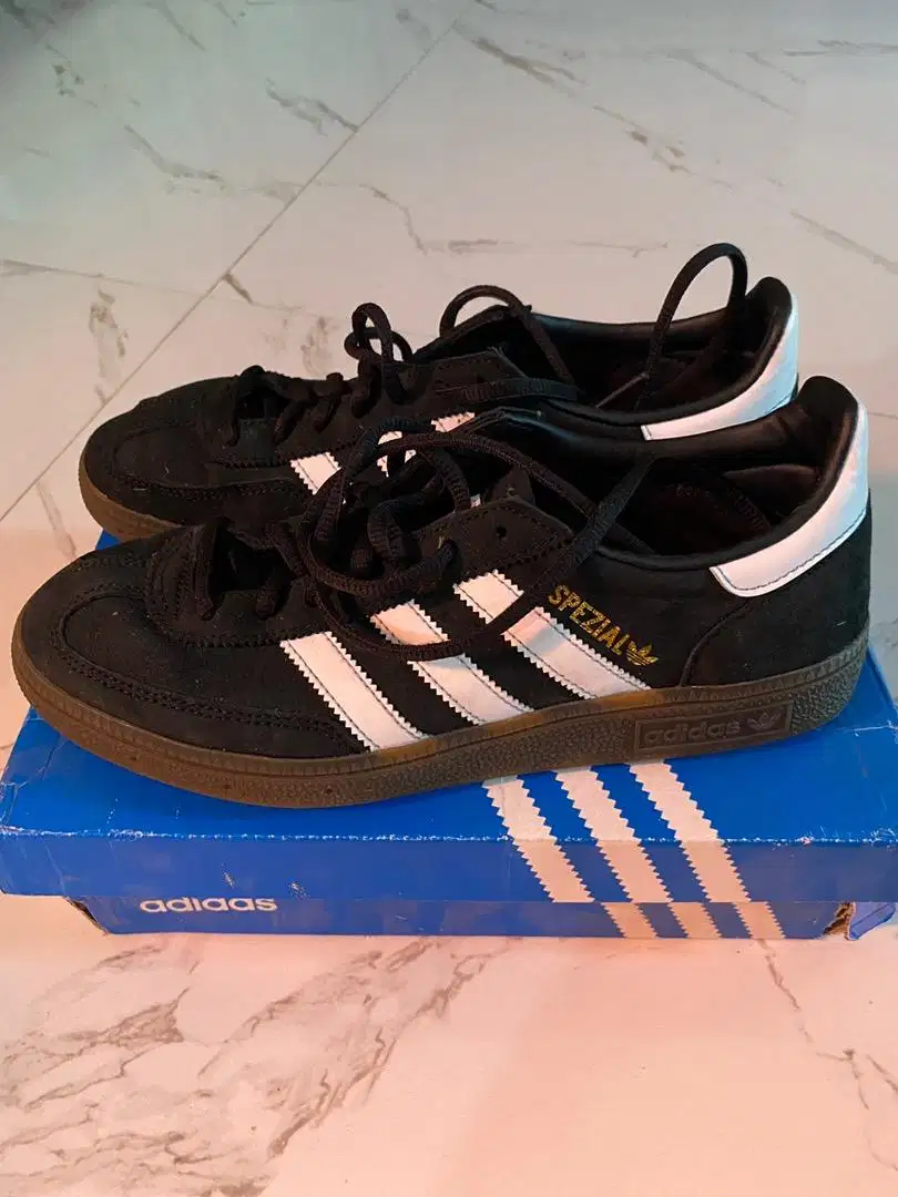 Sepatu Adidas Handball Spezial