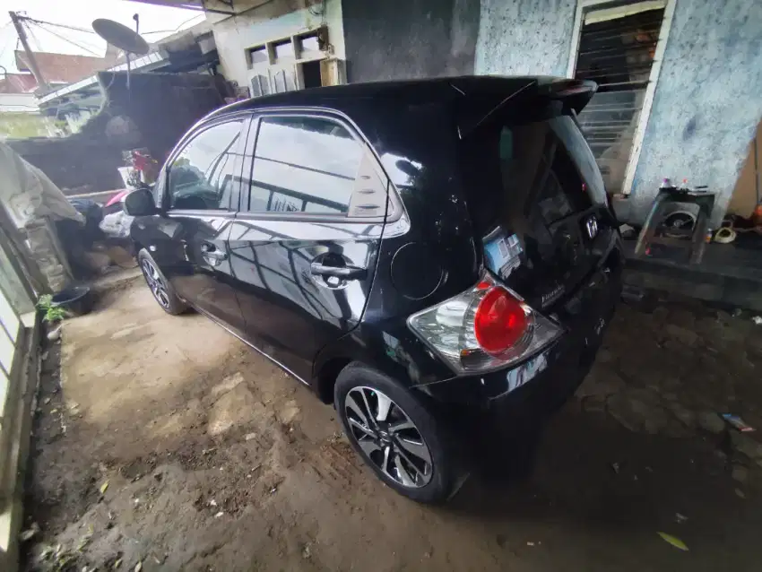 Brio 2015 hitam