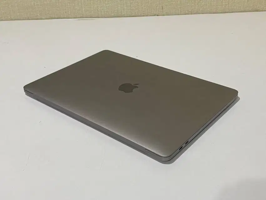 Macbook Pro 2018 Touchbar 13inch Intel Core I7 Ram 16GB SSD 512GB