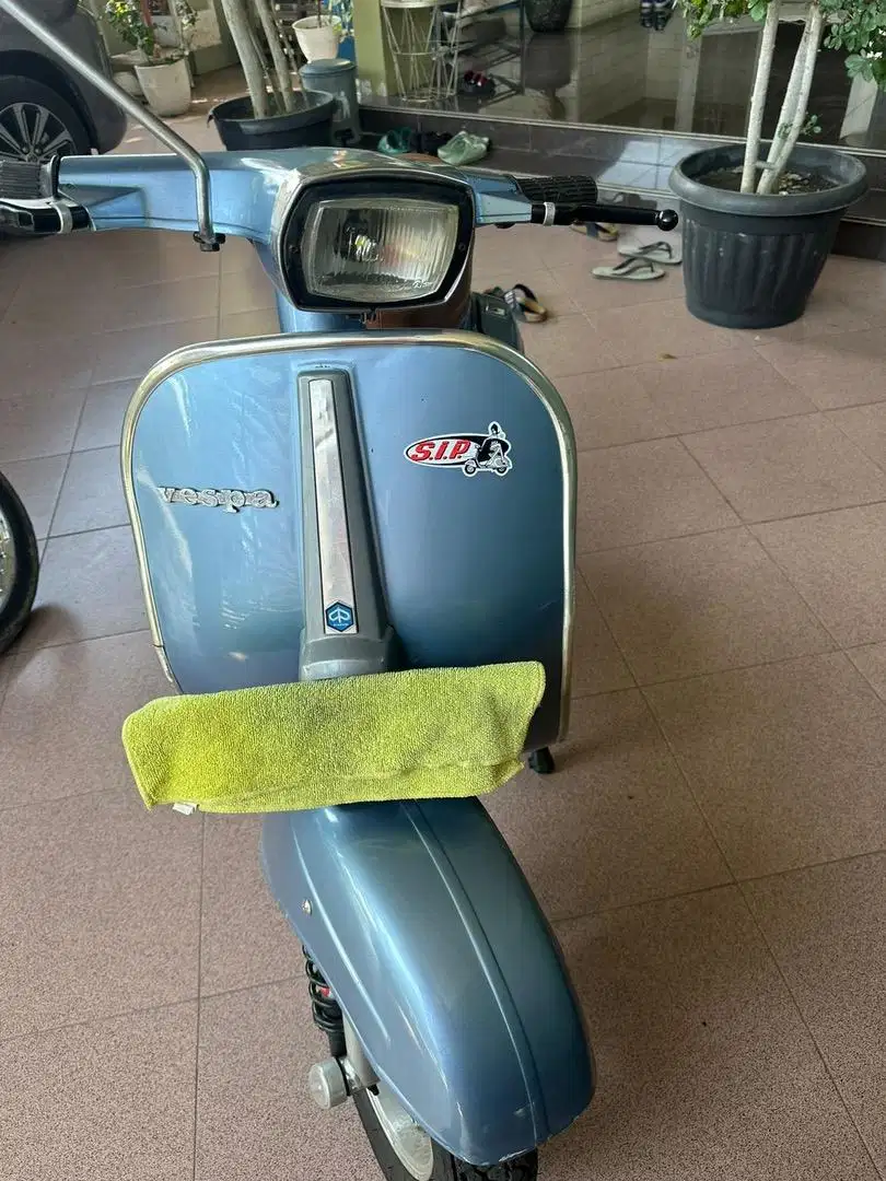 Vespa PTS 1977 surat lengkap warna biru