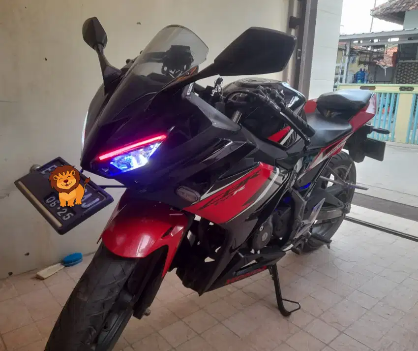 DIJUAL HONDA CBR 150R FACELIFT TAHUN 2020 KONDISI ISTIMEWA