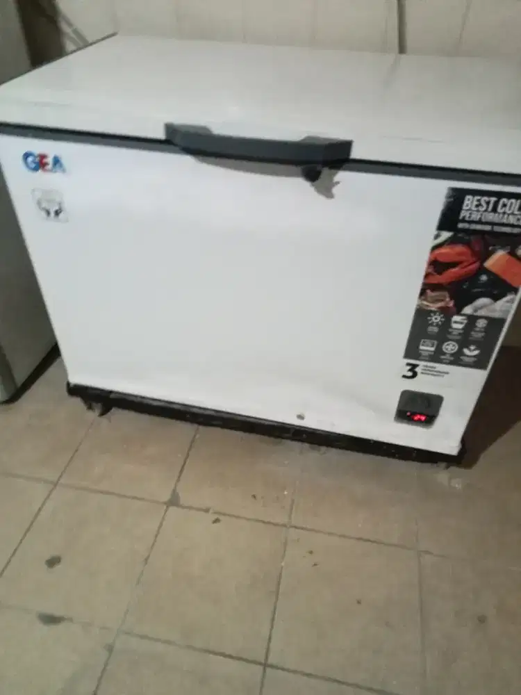 Terima kulkas rusak dan elektronik rusak lainya