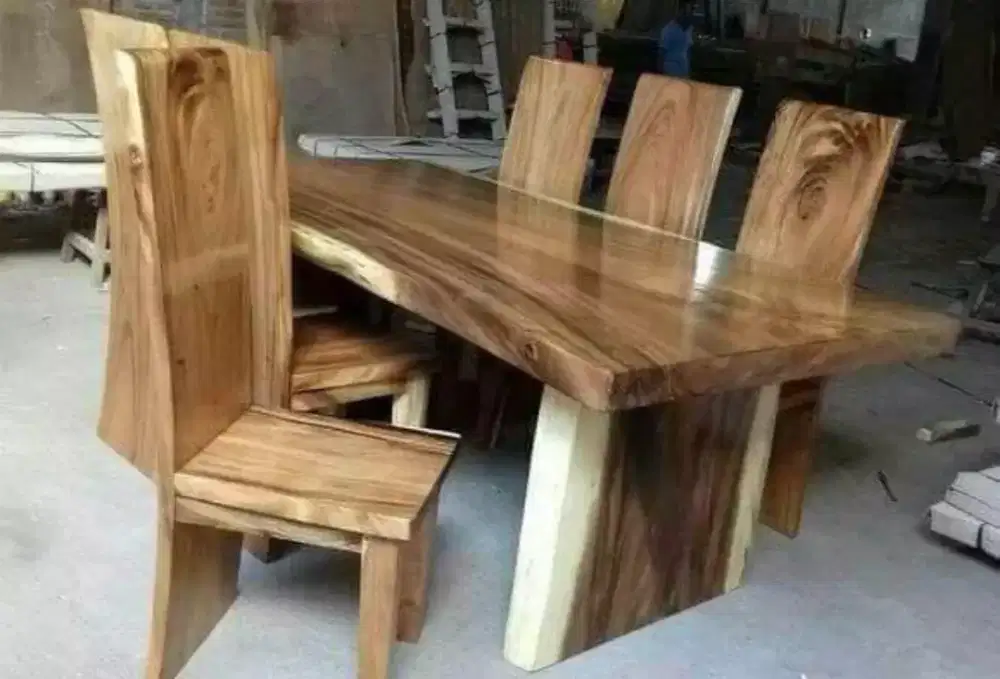 Meja kayu solid.kursi 6 blok jumbo