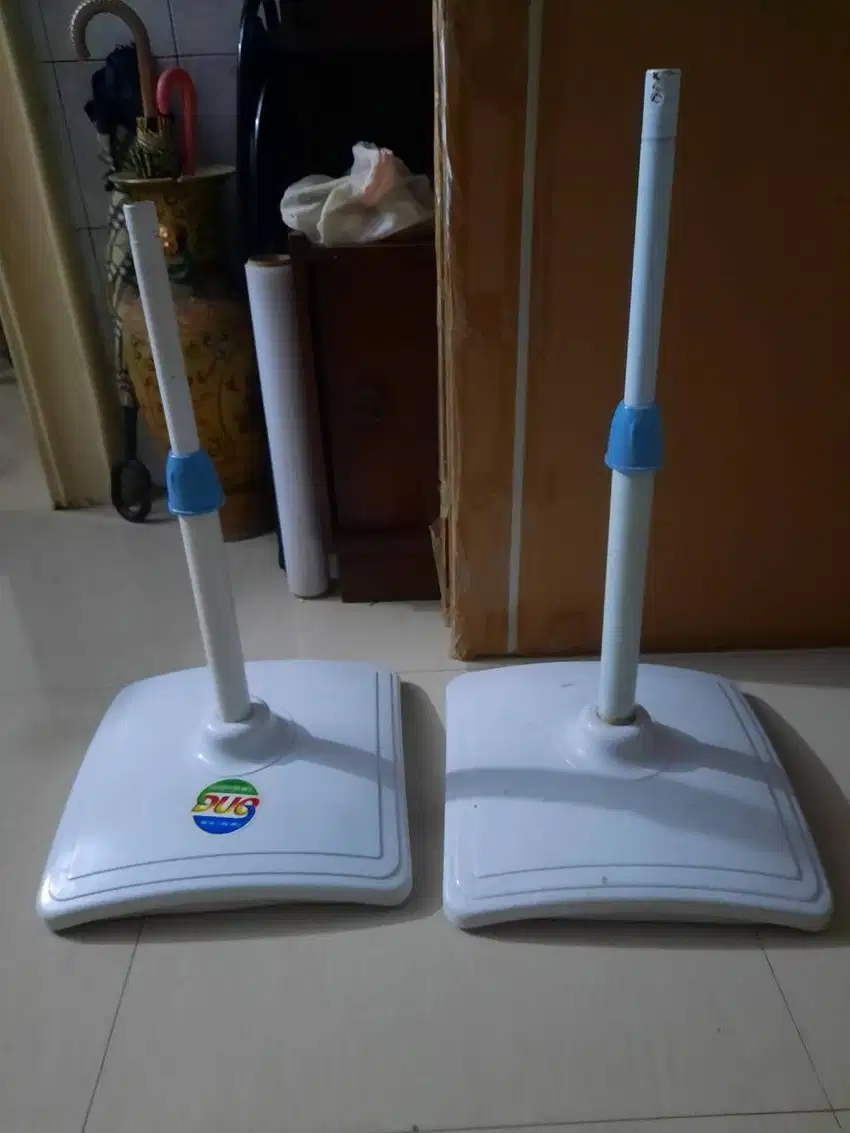 Cagak Kaki Stand Kipas Angin Lantai 3 in 1 Miyako