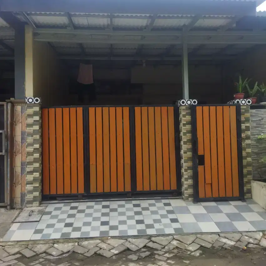 Take Over Rumah di Taman Ciruas Permai