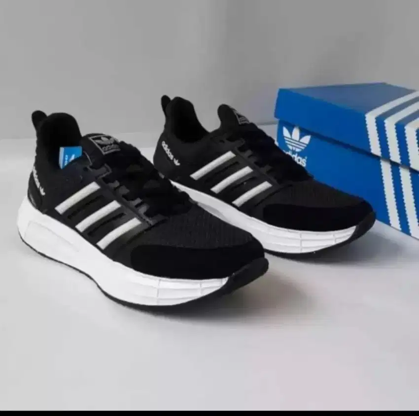 Sepatu pria sepatu olahraga sepatu sekolah