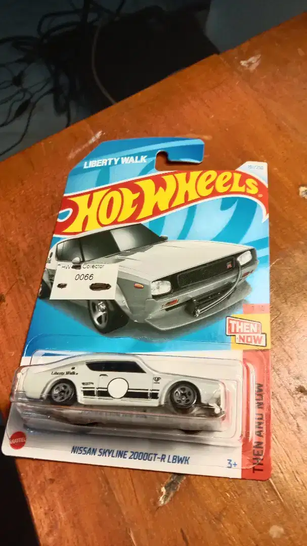 Hot Wheels Liberty Walk Nissan Skyline 2000GT-R LBWK