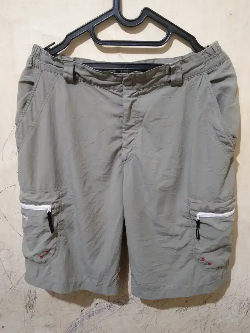 Celana berghaus cargo