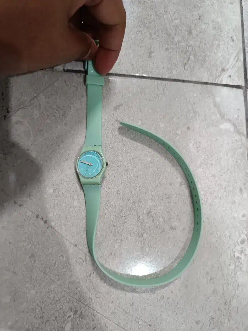 Jam Tangan Swatch Lilit Blue