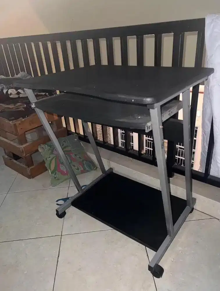 Dijual meja komputer meja belajar minimalis