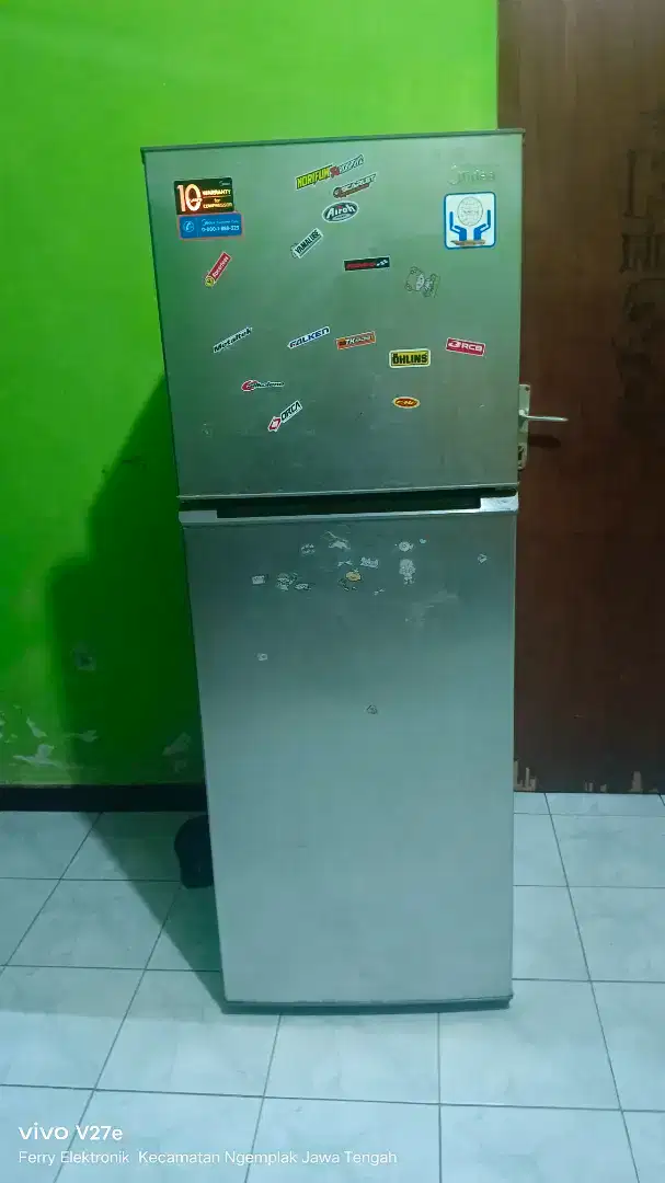 Kulkas Midea 2 pintu