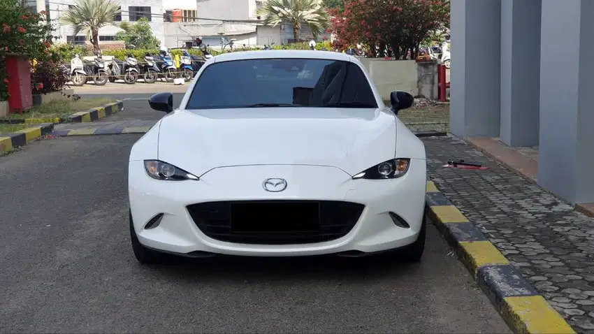 Mazda MX5 Miata RF Roadster Skyactiv-G AT 2023 Like New Low Km ANTIK