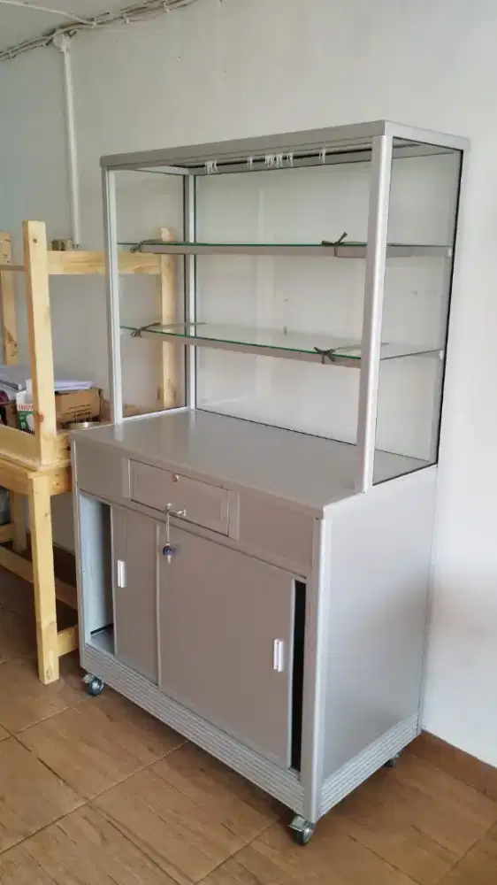 Estalase makanan kaca alumunium