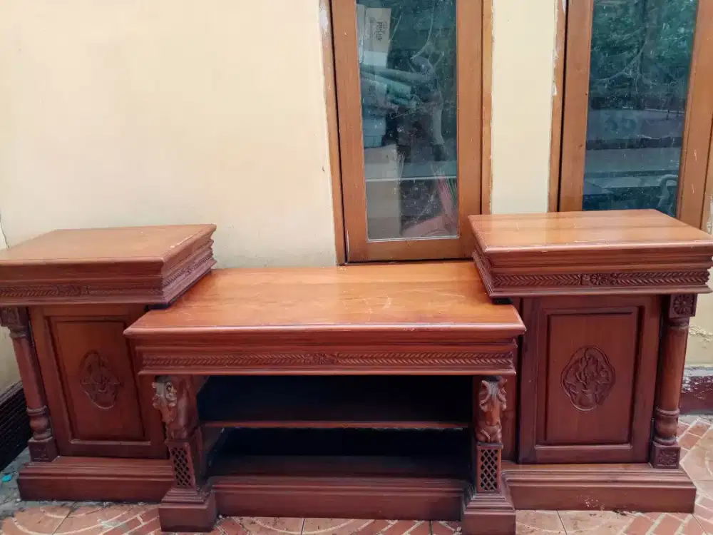 Meja Tv Jati klasik